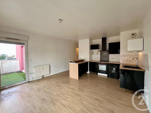 Appartement F2 à vendre - 2 pièces - 46.89 m2 - EVRY - 91 - ILE-DE-FRANCE - Century 21 Eureka